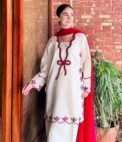 Elegant Printed lawn 3 Piece Suit