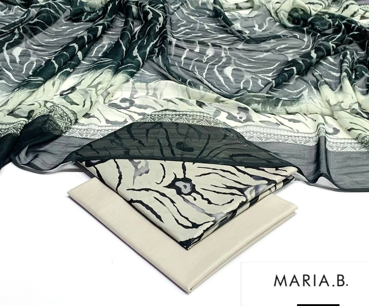Maria B Inspired Printed Chiffon 3-Piece Suit – Elegant Floral Design