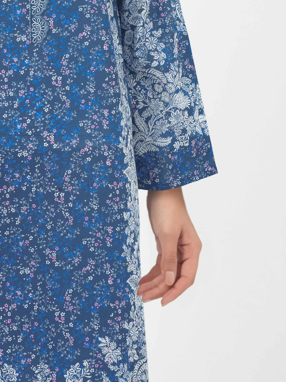 3 Piece Lawn Suit- Printed (Unstitched)