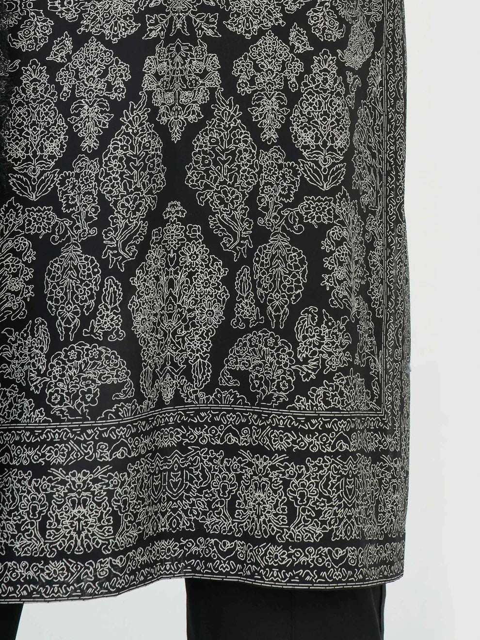 3 Piece Lawn Suit- Printed (Unstitched)