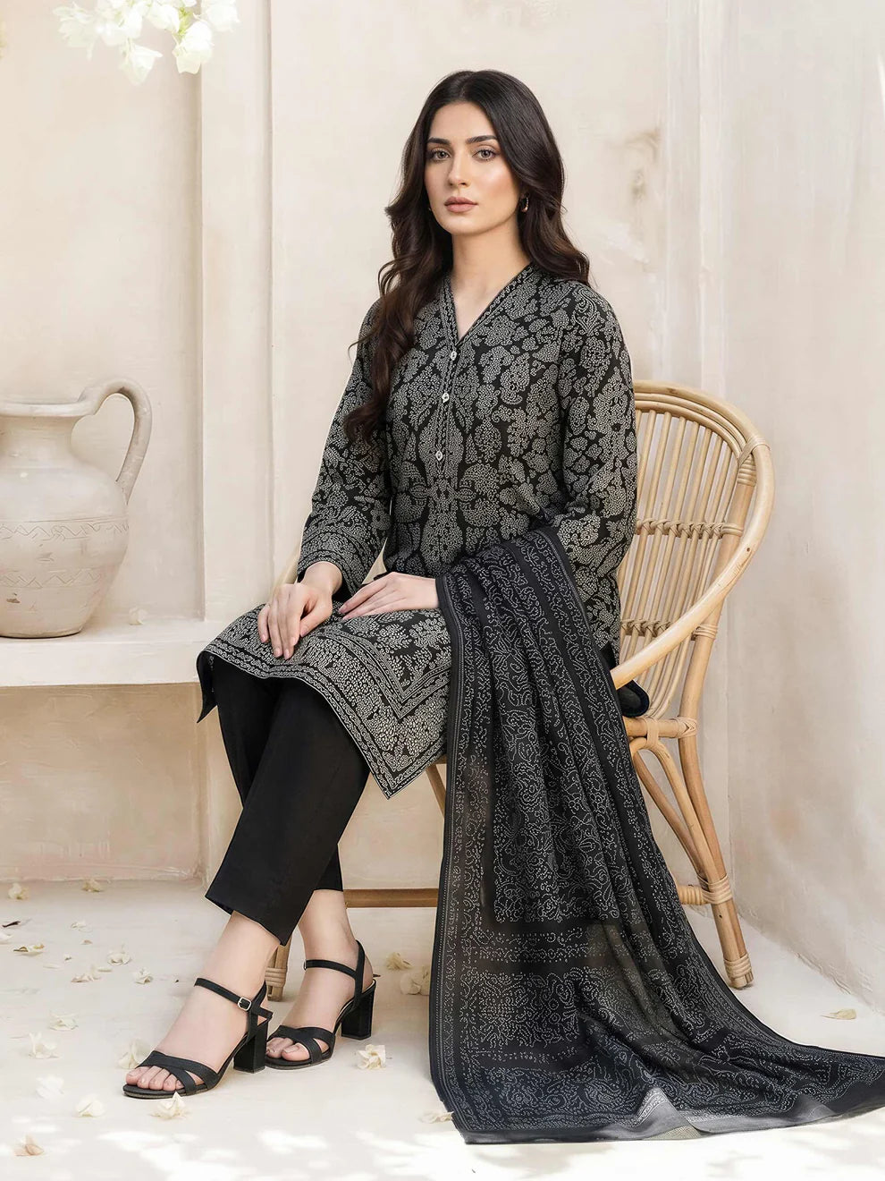 3 Piece Lawn Suit- Printed (Unstitched)