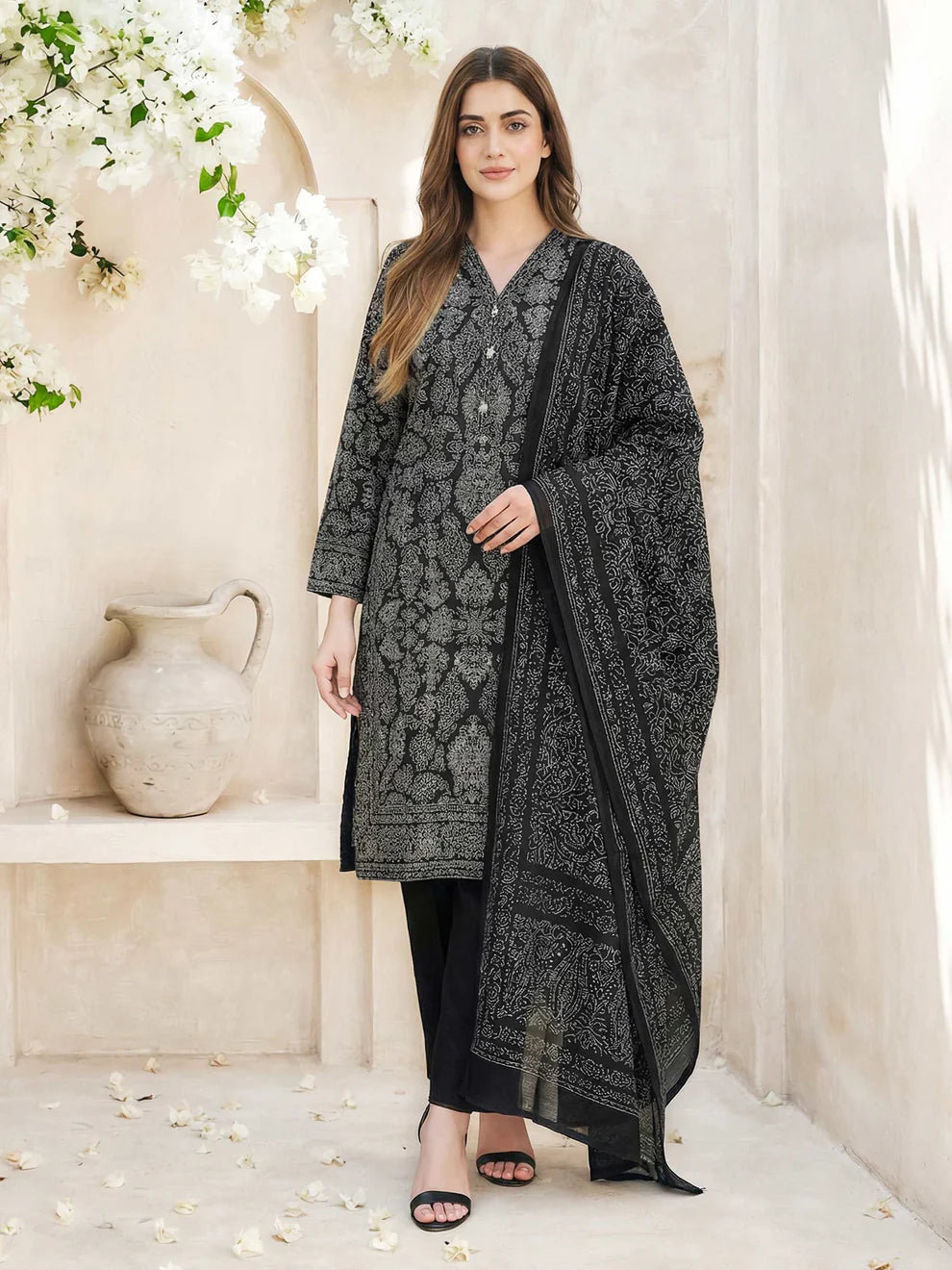 3 Piece Lawn Suit- Printed (Unstitched)